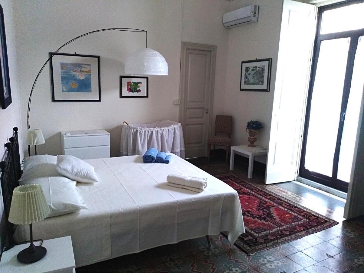 L'Oasi Di Sofia Appartamento Turistico Etnea Cavour Bellini CTA Eksteriør billede