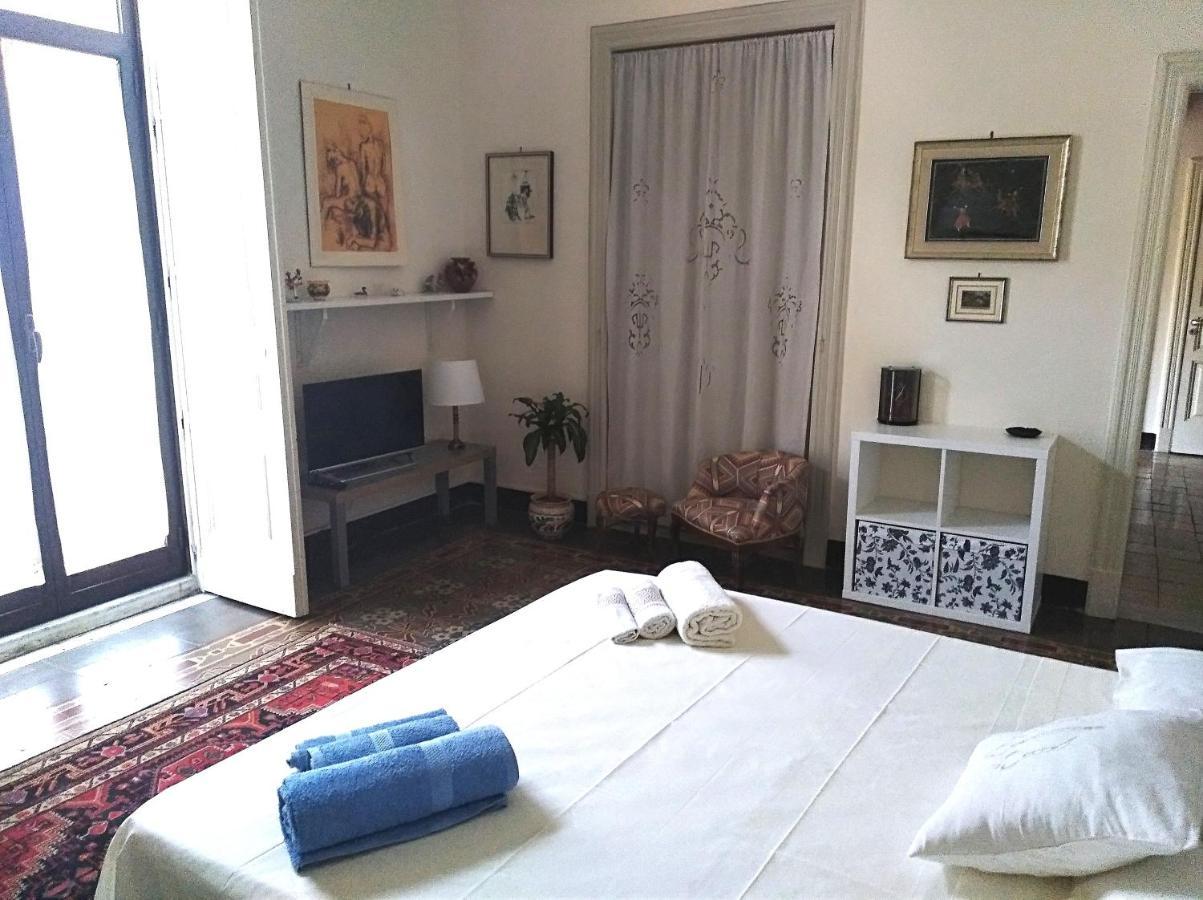 L'Oasi Di Sofia Appartamento Turistico Etnea Cavour Bellini CTA Eksteriør billede